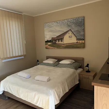 Nyeki Feszek Apartmanhaz 아파트 Kapolnasnyek