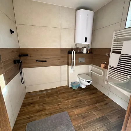 Nyeki Feszek Apartmanhaz Kapolnasnyek